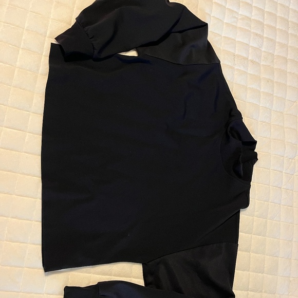 Athlete Black Cropped Mockneck Sweatshirt - Picture 4 of 5
